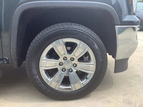 Used 2018 GMC Sierra 1500 SLT AWD/4WD image 37