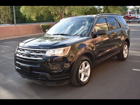 Used 2018 Ford Explorer FWD image 3