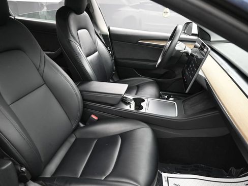 Used 2021 Tesla Model 3 Standard Range Plus RWD image 32
