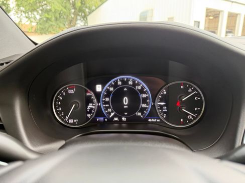 Used 2024 Buick Enclave Avenir w/ Avenir Technology Package AWD/4WD image 16