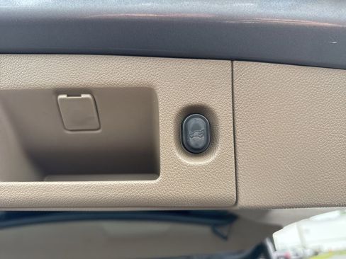 Used 2020 Chevrolet Traverse Premier w/ Redline Edition image 23