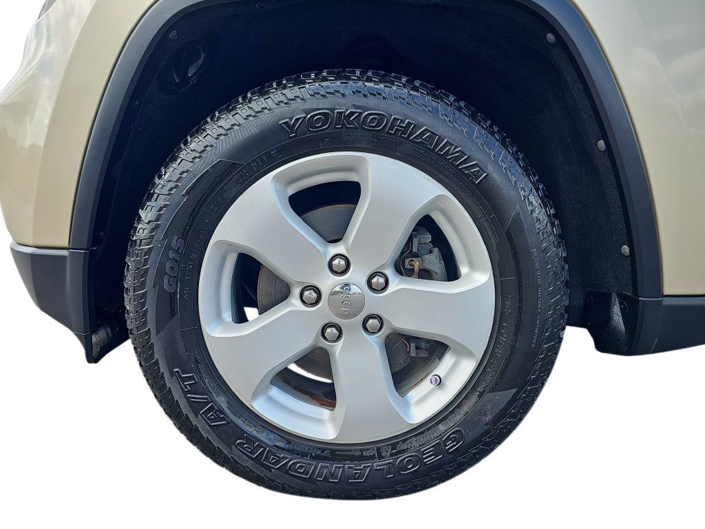 Used 2011 Jeep Grand Cherokee Laredo RWD image 31