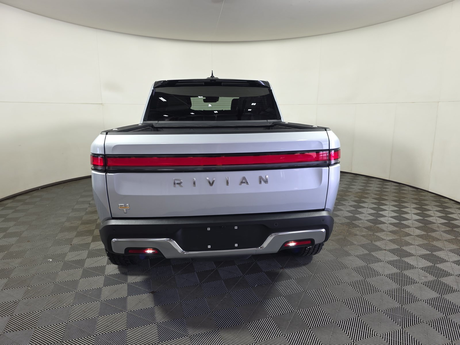Used 2023 Rivian R1T Adventure Quad AWD/4WD image 4
