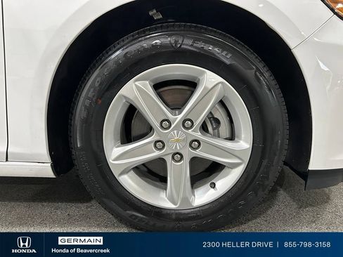 Used 2024 Chevrolet Malibu LS FWD image 12