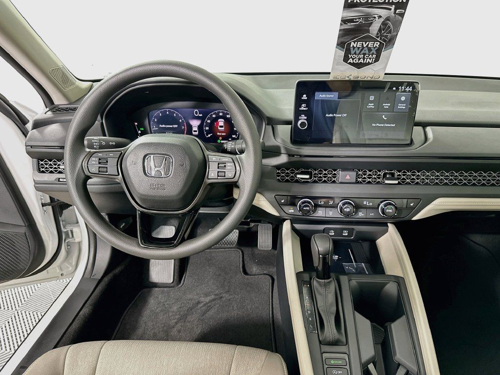 Used 2026 Honda Accord SE image 19