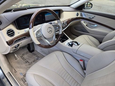 Used 2019 Mercedes-Benz S 560 Sedan image 11