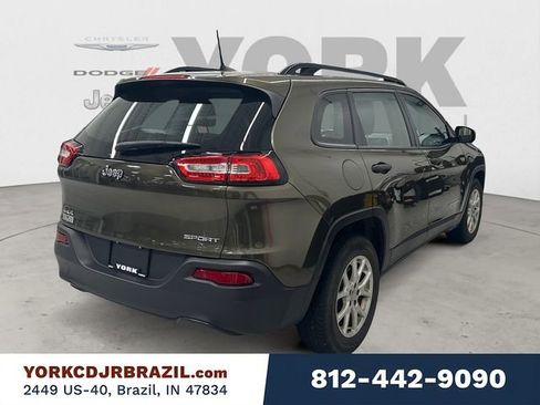 Used 2016 Jeep Cherokee Sport w/ Cold Weather Group image 5