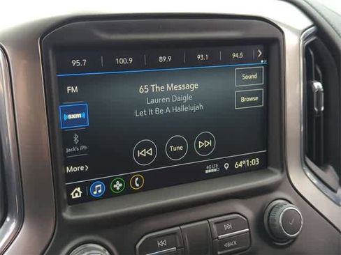 Used 2022 Chevrolet Silverado 1500 LT image 13