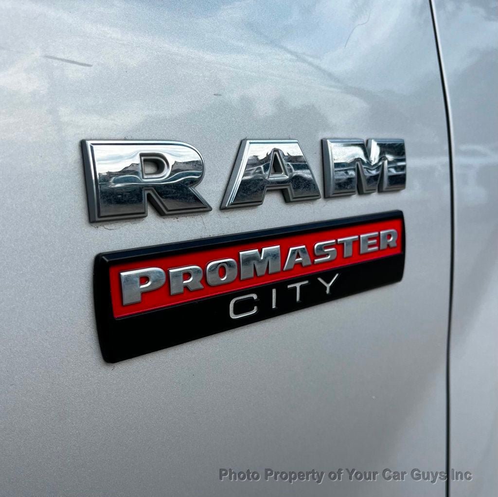 Used 2016 RAM ProMaster City Tradesman SLT FWD image 12