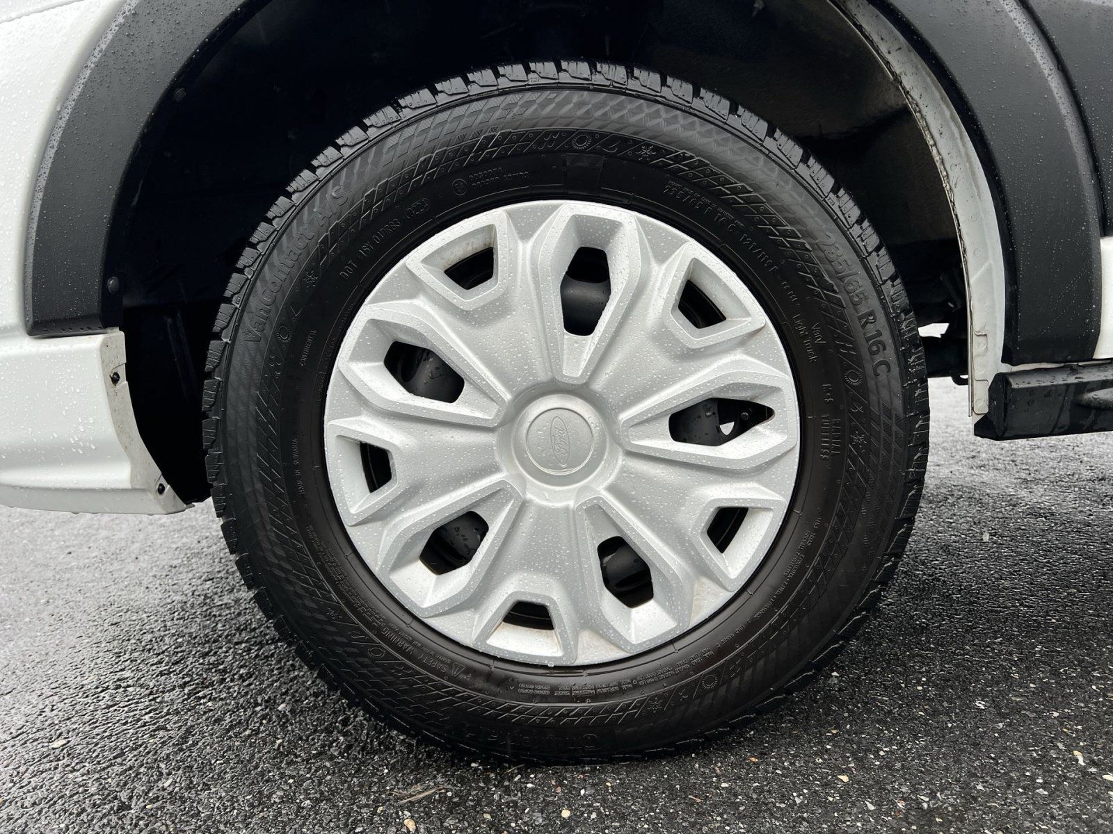 Certified 2024 Ford Transit 350 XLT RWD image 12
