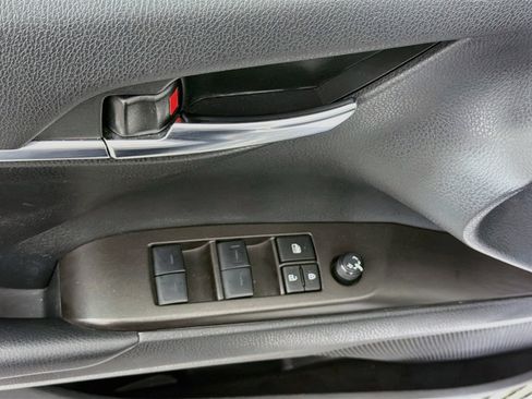 Used 2024 Toyota Camry SE FWD image 15