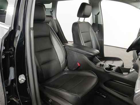 Used 2022 GMC Terrain SLT w/ Infotainment Package II image 21