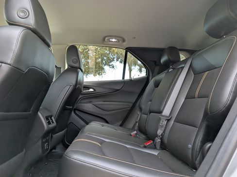 Used 2024 Chevrolet Equinox Premier image 16