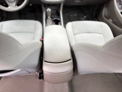 Used 2020 Chevrolet Malibu LS FWD image 12