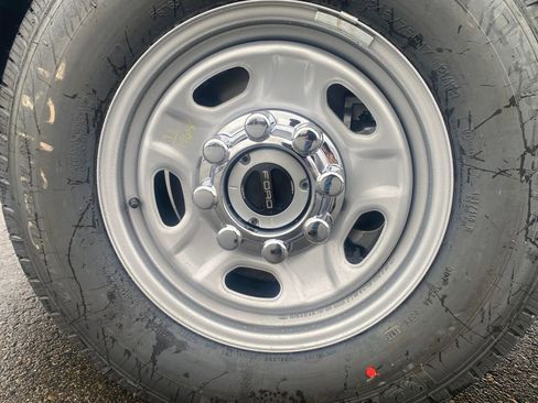 New 2026 Ford F350 XL w/ XL Chrome Package image 32