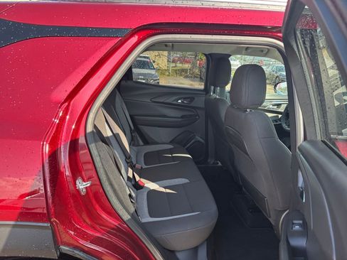 Used 2025 Chevrolet TrailBlazer LT image 23