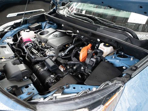 Certified 2022 Toyota RAV4 XSE image 34