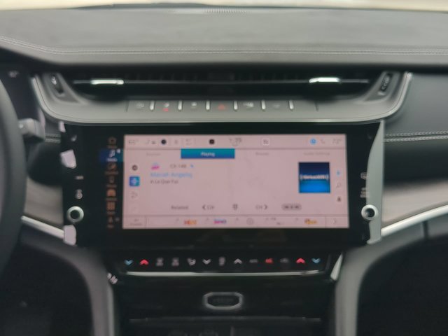 New 2027 Jeep Grand Cherokee Limited RWD image 20