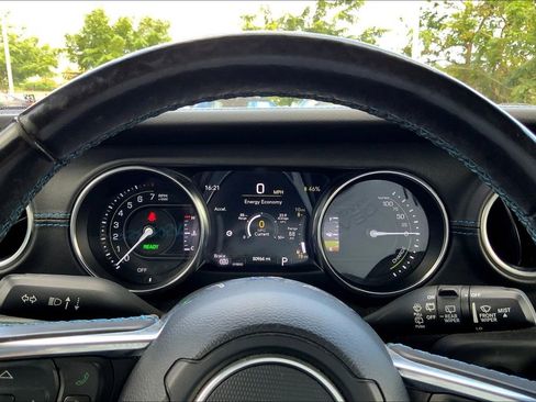 Used 2021 Jeep Wrangler Unlimited Rubicon 4xe w/ Dual Top Group image 20