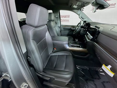Used 2025 Chevrolet Silverado 1500 RST w/ Convenience Package II AWD/4WD image 31