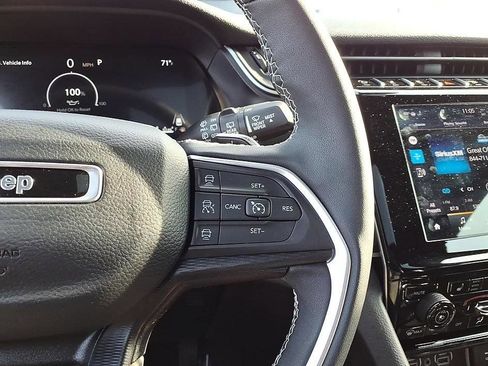 Used 2024 Jeep Grand Cherokee Altitude AWD/4WD image 31