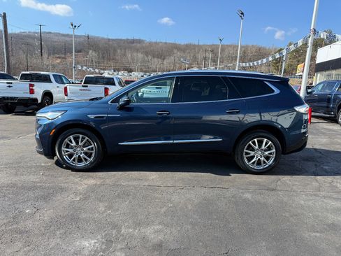 Used 2023 Buick Enclave Essence w/ Experience Buick Package image 2