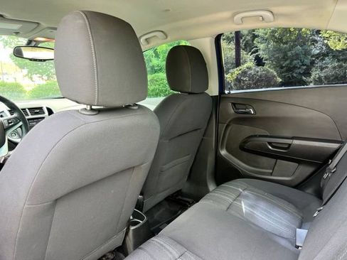 Used 2019 Chevrolet Sonic LT w/ Convenience Package FWD image 15