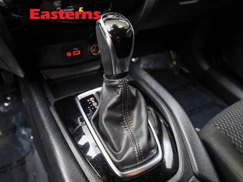 Used 2022 Nissan Rogue Sport S image 20