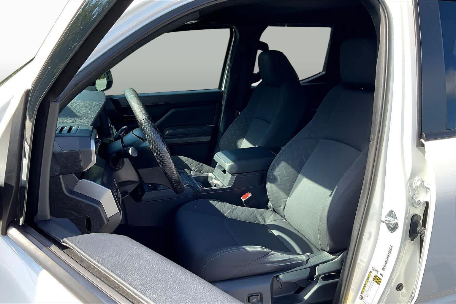Used 2025 Toyota Tacoma SR5 RWD image 8