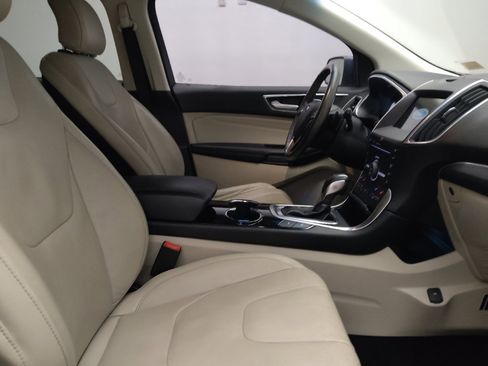 Used 2016 Ford Edge Titanium w/ Equipment Group 302A image 21