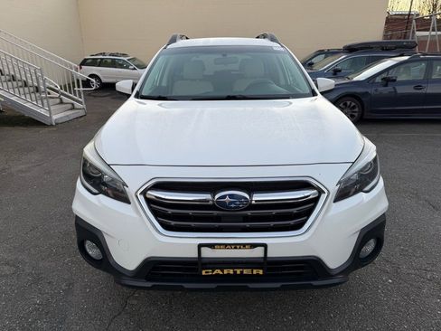 Used 2018 Subaru Outback 2.5i Premium image 2