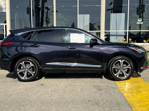 Used 2023 Acura RDX AWD w/ Advance Package image 3