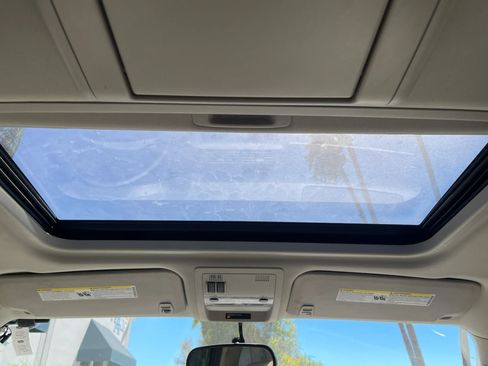 Used 2012 Chevrolet Tahoe LT AWD/4WD image 18