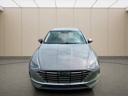 Used 2023 Hyundai Sonata SE FWD image 4