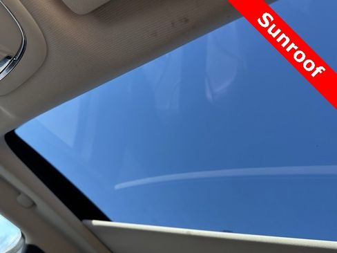 Used 2017 Jeep Cherokee High Altitude w/ Technology Group image 38