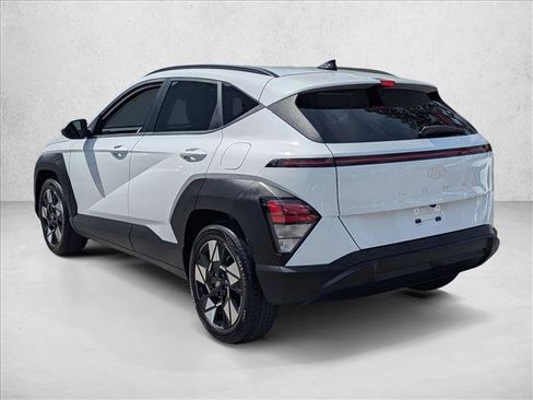 Used 2024 Hyundai Kona SEL w/ Convenience Package FWD image 7