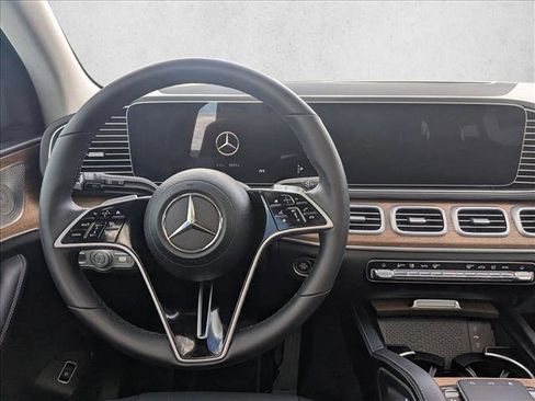 Used 2025 Mercedes-Benz GLE 350 4MATIC image 16