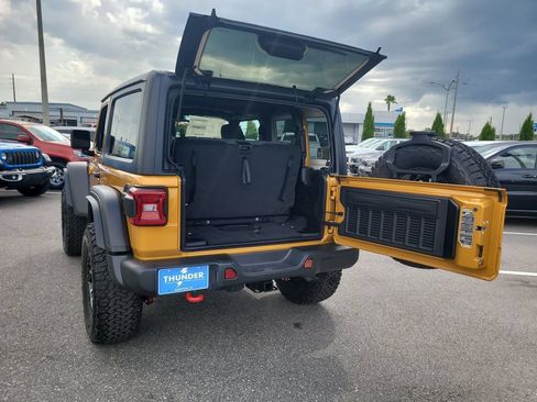 New 2026 Jeep Wrangler Rubicon w/ Xtreme 35 Tire Package AWD/4WD image 9