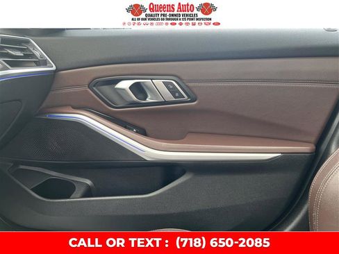 Used 2019 BMW 330i xDrive Sedan w/ Premium Package AWD/4WD image 26