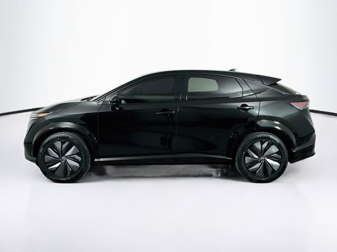 Used 2023 Nissan Ariya AWD image 4
