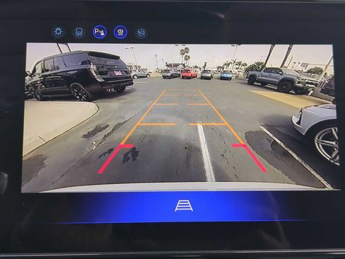 New 2027 Chevrolet Bolt LT w/ Comfort Package FWD image 20