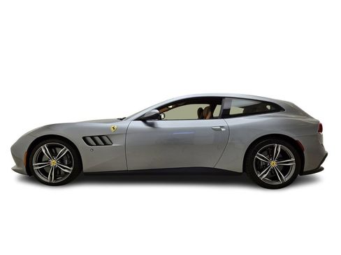 Used 2017 Ferrari GTC4Lusso V12 image 10