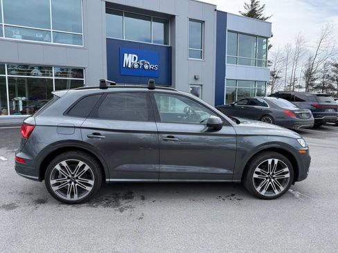 Used 2019 Audi SQ5 Premium Plus w/ Premium Plus Package image 5