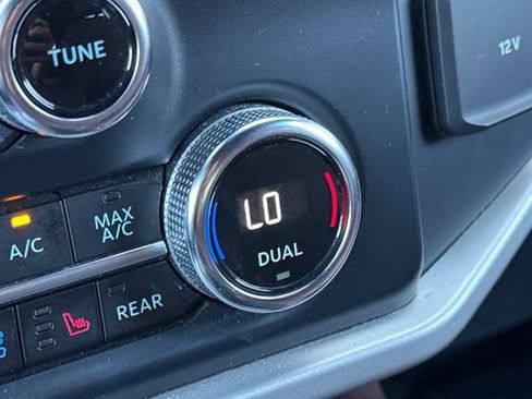 Used 2023 Ford Expedition Limited AWD/4WD image 31