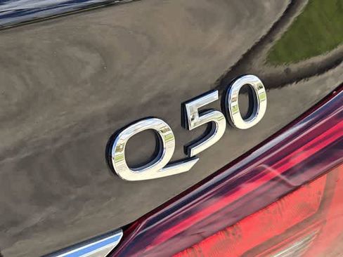 Used 2021 INFINITI Q50 Luxe w/ Seat & Sound Package image 7
