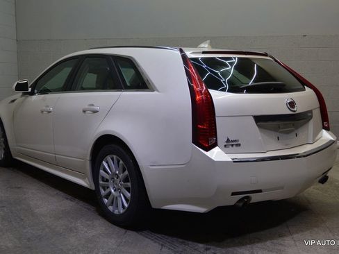 Used 2010 Cadillac CTS Wagon image 3