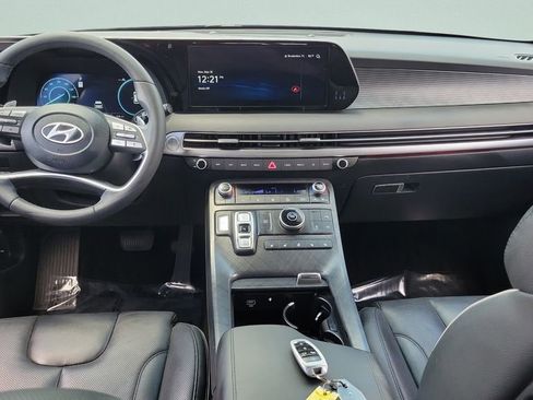 Used 2024 Hyundai Palisade Limited FWD image 11