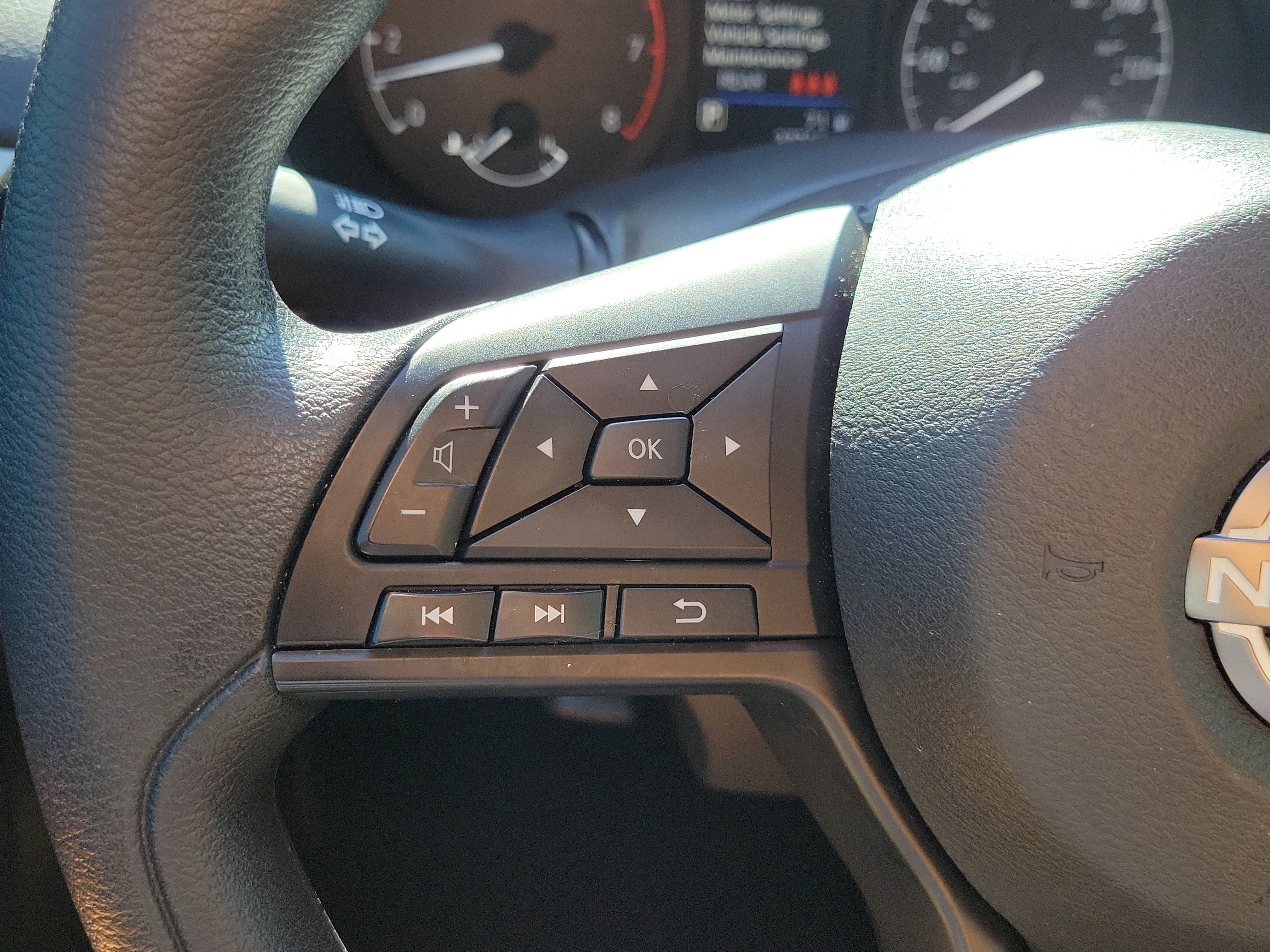 Certified 2024 Nissan Altima 2.5 S FWD image 23
