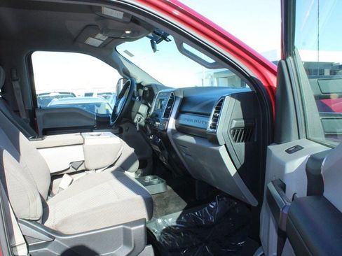 Used 2017 Ford F250 XLT w/ FX4 Off-Road Package image 12