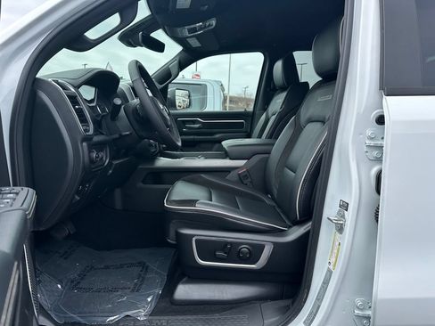 Used 2026 RAM 1500 Laramie AWD/4WD image 23